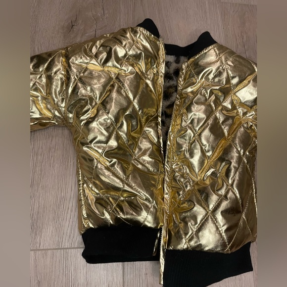 Reversible toddler jacket— cheetah print on one side and gold on the other. - Picture 6 of 6